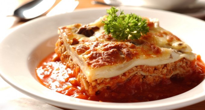 Traditional Lasagna Is Great — But You Won’t Know What Hit You When You Taste This Cajun-Inspired Version!