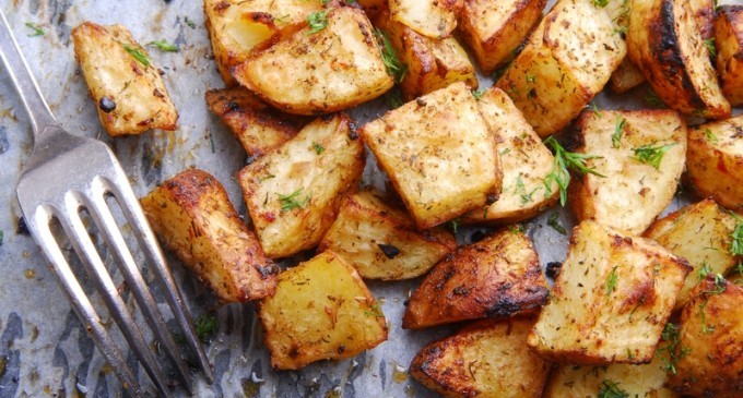 I Want To Have These Garlic Parsley Potatoes Every Night!