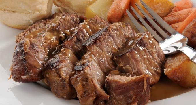 Killer Crock Pot Recipe: Juicy, Tender & Slow Cooked Roast Beef With Seasoned Vegetables