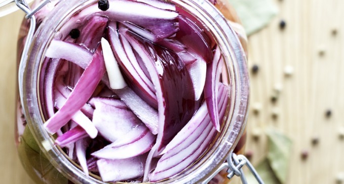 One Of Our Favorite Kitchen Hacks: How To Pickle Onions In Just 15 Minutes!